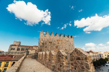 01 Ekim 2018: Avila, Kastilya ve Leon, İspanya. Ortaçağ Avila Kalesi içeriden.