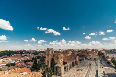 01 Ekim 2018: Avila, Kastilya ve Leon, İspanya. Ortaçağ Avila Kalesi içeriden.