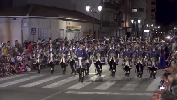 Guardamar, Costa Blanca, Hiszpania - 20 lipca 2019: Święto Maurów i Chrześcijan ku czci Sant Jaume. — Wideo stockowe