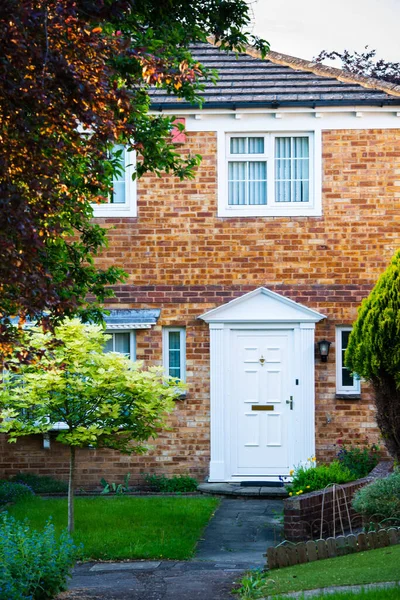 Vista Uma Bela Casa Porta Exterior Frente Inglaterra — Fotografia de Stock