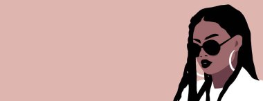 Sevimli mutlu siyah ergen kız. Modayı takip eden genç bir kadın.