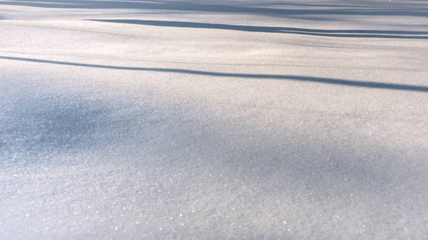 Fundo Neve Iluminado Pelo Sol Poente Com Sombras Ásperas — Fotografia de Stock