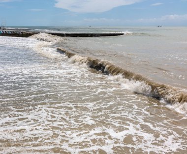 Rusya'nın Soçi kentinde Karadeniz'de fırtına eserken deniz dalgası