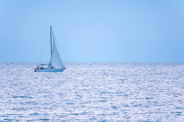 Yate Vela Mar Azul Tranquilo Yate Aguas Tranquilas — Foto de Stock