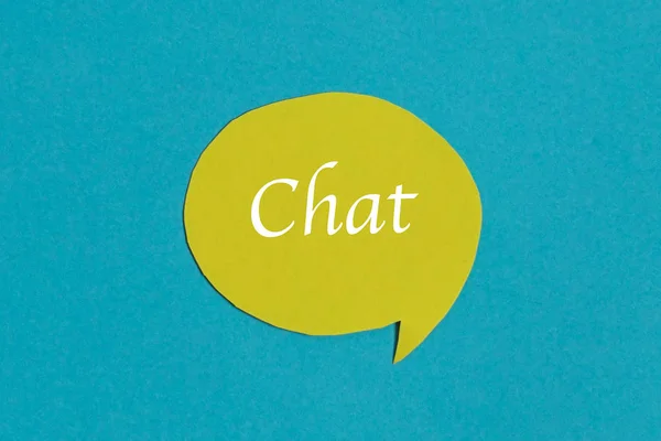Pictogram van de spraak gele chat: een symbool en concept voor praten en m — Stockfoto