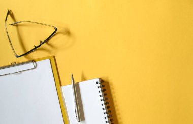 ofis masa üstü görünümü