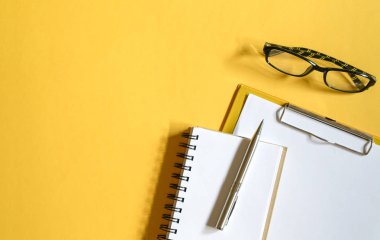 ofis masa üstü görünümü