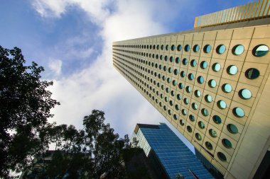 Jardine House, Hong Kong Adası'nda yüksek katlı bir bina