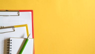 ofis masa üstü görünümü