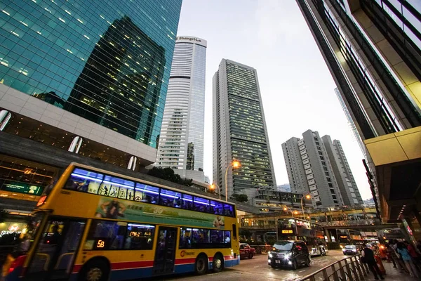 Hong Kong immeubles de grande hauteur ou gratte-ciel — Photo