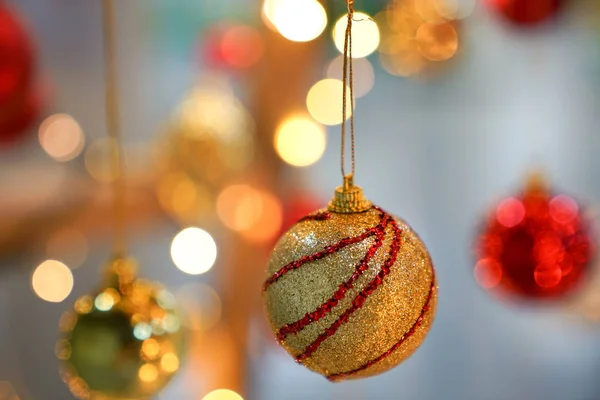 Fondo de Navidad - chucherías y luz — Foto de Stock