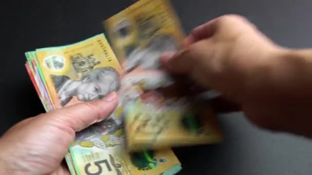 Menghitung Uang Kertas Dolar Australia Tampilan Close — Stok Video