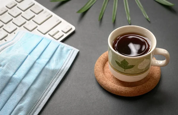 Office Desk Top View Keyboard Medical Face Mask Cup Coffee — Stock Photo, Image