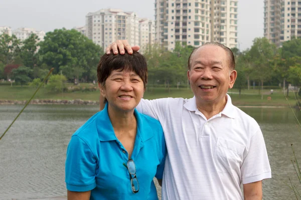 Elderly Chinese Couple Laughing Playful Park — Stock Photo, Image