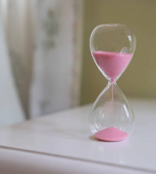 Sand Glass White Table Close Measuring Time Passing Countdown Daily — Stock Photo, Image