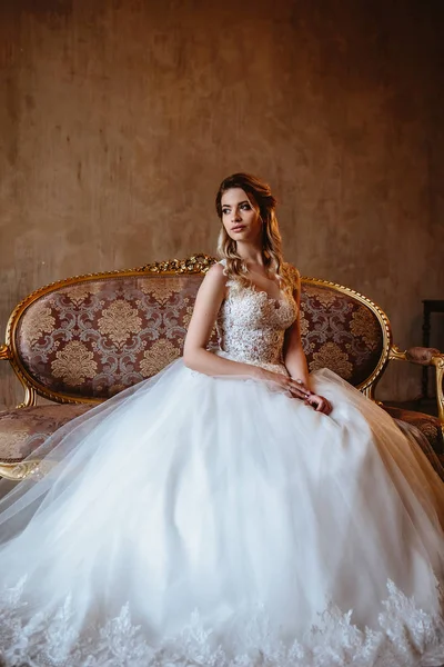 Όμορφη Ξανθιά Νύφη Γυναίκα Ένα Φόρεμα Gorgeous Γάμο Πορτραίτο Ομορφιά — Φωτογραφία Αρχείου