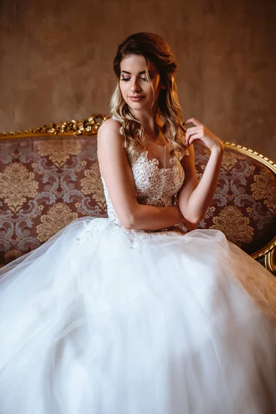 Beautiful Blonde Bride Woman Gorgeous Wedding Dress Fashion Beauty Portrait — Stock Photo, Image