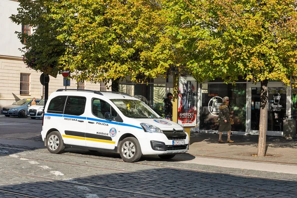 Kosice Slovakya Ekim 2017 Eski Şehirde Yerel Polis Araba Park — Stok fotoğraf