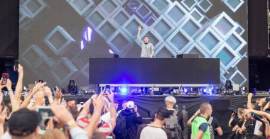 Kiev, Ukrayna - 04 Temmuz 2018: Felix De Laet, bilinen Frekanslar kaybetti tarafından sahne adı, Belçikalı Dj ve prodüktör canlı Ulusal Expocenter Atlas hafta sonu Festivali gerçekleştirir.