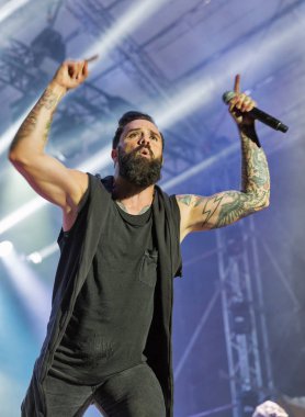 Kiev, Ukrayna - 04 Temmuz 2018: Amerikan Hıristiyan metal rock band tava ve John Cooper, vokalist ve bas gitarist canlı Ulusal Expocenter Atlas hafta sonu Festivali gerçekleştirir.