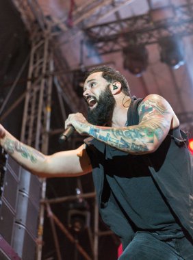 Kiev, Ukrayna - 04 Temmuz 2018: Amerikan Hıristiyan metal rock band tava ve John Cooper, vokalist ve bas gitarist canlı Ulusal Expocenter Atlas hafta sonu Festivali gerçekleştirir.