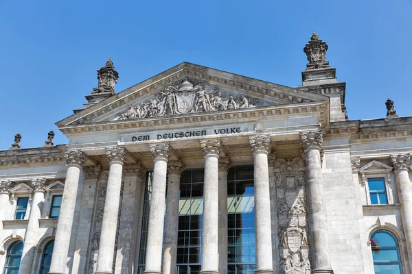 Vue Rapprochée Célèbre Bâtiment Reichstag Siège Parlement Allemand Berlin Mitte — Photo