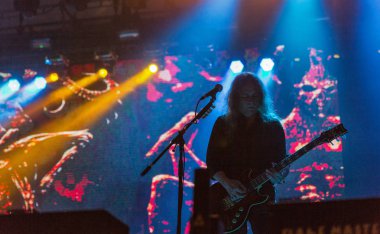 Kiev, Ukrayna - 05 Temmuz 2018: Alman thrash metal rock band Kreator ve Mille Petrozz, vokalist ve ritim gitarist canlı Ulusal Expocenter Atlas hafta sonu Festivali gerçekleştirir.