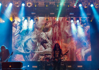 Kiev, Ukrayna - 05 Temmuz 2018: Alman thrash metal rock band Kreator ve Mille Petrozz, vokalist ve ritim gitarist canlı Ulusal Expocenter Atlas hafta sonu Festivali gerçekleştirir.