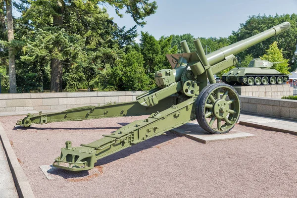 Red Army ML-20 152mm gun howitzer artillery piece at the Soviet War Memorial in Berlin park Tiergarten, Germany.