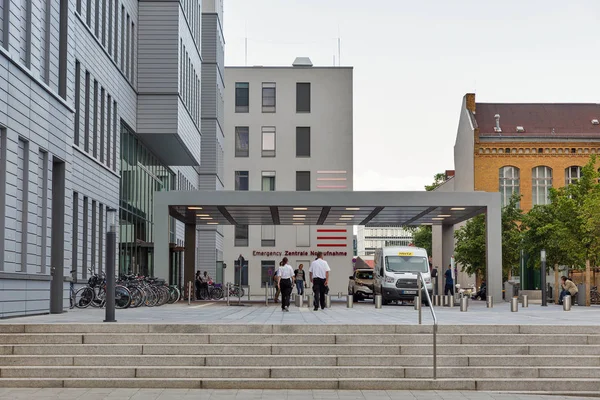 Berlín Alemania Julio 2018 Entrada Emergencia Del Edificio Principal Del — Foto de Stock