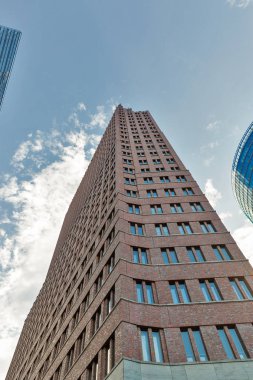 Berlin, Almanya - 13 Temmuz 2018: Potsdamer platz Finans Merkezi, Modern binalar. Berlin Almanya en büyük şehir alanı ve nüfus başkentidir.