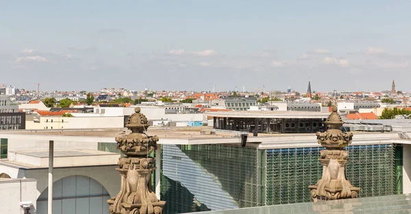 Berlin Cityscape Reichstag Çatı Mitte Bölgesinde Yer Alan Almanya — Stok fotoğraf