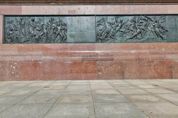 Барельеф Колонны Победы Парке Тиргартена Берлин Германия — стоковое фото