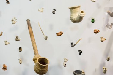 Ukrayna kazak tütün Zaporozhian Sich borularda. Khortytsia Island, Ukrayna.