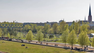 Berlin, Almanya 'da schoneberger Meadow Parkı.