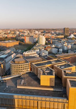 Berlin akşam havadan Cityscape, Almanya.