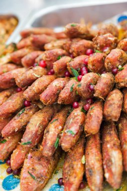 kızarmış bütün surmullets balık yığını