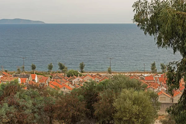 Seelandschaft mit Friedhof. ajaccio, Insel Korsika, Frankreich. — Stockfoto