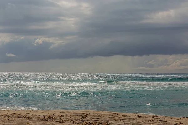 Capo di Feno Stormy Beach Near Ajaccio, Francja. — Zdjęcie stockowe