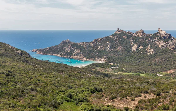 Ilha da Córsega do Sul paisagem de praia, França . — Fotografia de Stock