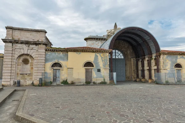 Porta de entrada para o Grande Porto de Livorno, Itália . — Fotografia de Stock