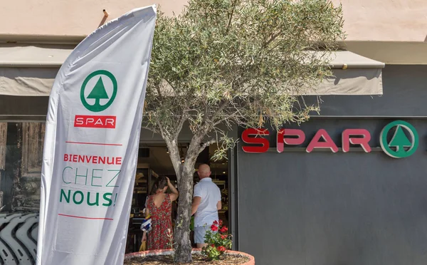 SPAR supermercato in Ajaccio, Corsica, Francia . — Foto Stock