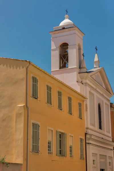 Iglesia de San Erasmo en Ajaccio, Córcega, Francia . —  Fotos de Stock