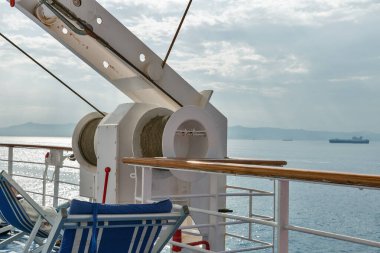 Ligurian Denizi üzerinden İtalya 'ya giden yolcu gemisinden görüntü.