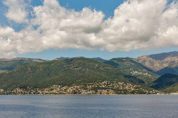 Panoramisch uitzicht op Corsica eiland, Frankrijk. — Stockfoto