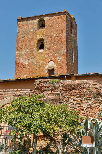 Montopoli in Val d'Arno architecture. Tuscany, Itaky. — Stock Photo, Image