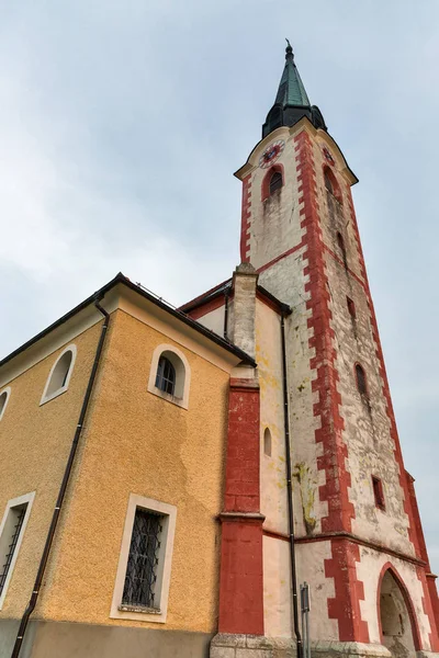 Maribor, Slovenya yakınlarındaki St. Peter Kilisesi. — Stok fotoğraf