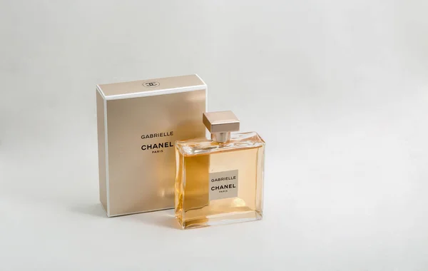 Kyiv Ucrania Marzo 2020 Gabrielle Chanel Paris Frasco Perfume Caja —  Fotos de Stock