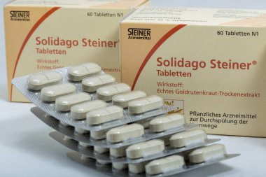 KYIV, UKRAINE - 17 Şubat 2019: Aristo Pharma 'dan Solidago Steiner tabletleri. Aristo Pharma GmbH 2008 yılında Berlin, Almanya 'da kuruldu..