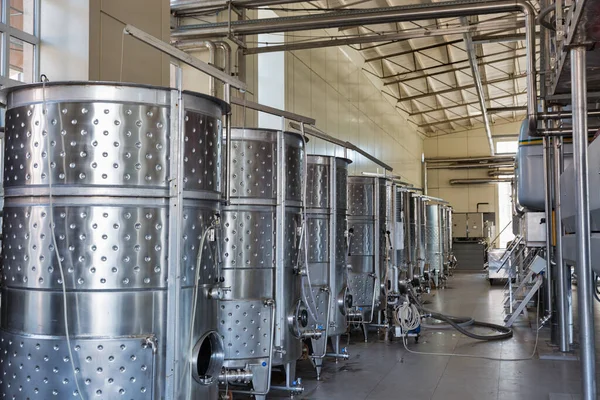 Depósitos Acero Inoxidable Para Vino Bodega Moderna Interior Ucrania — Foto de Stock